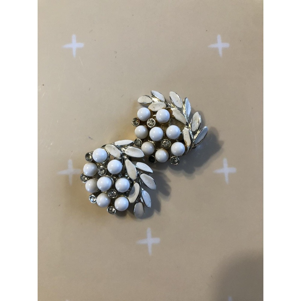 Vintage Charel Silver tone Clip On Spray White Enamel with Rhinestones Earrings